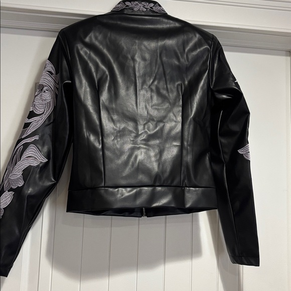 Ursine  Embroidered Women's Jacket Size Small . - Picture 3 of 12